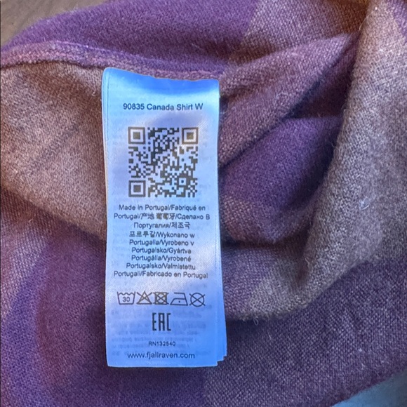 Stunning ladies Fjall Raven wool poly blend heavy weight flannel shirt. Size S - Picture 7 of 8